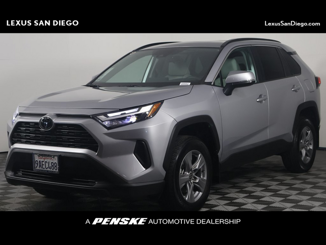 2022 Toyota RAV4 XLE