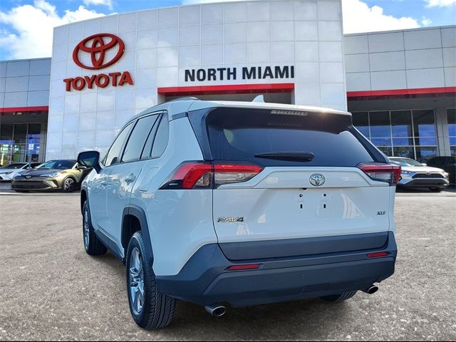 2022 Toyota RAV4 XLE