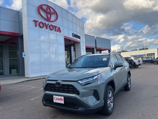 2022 Toyota RAV4 XLE