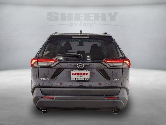 2022 Toyota RAV4 XLE