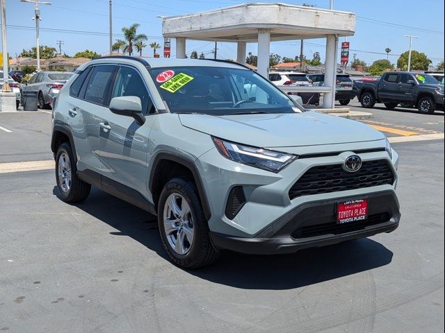 2022 Toyota RAV4 XLE