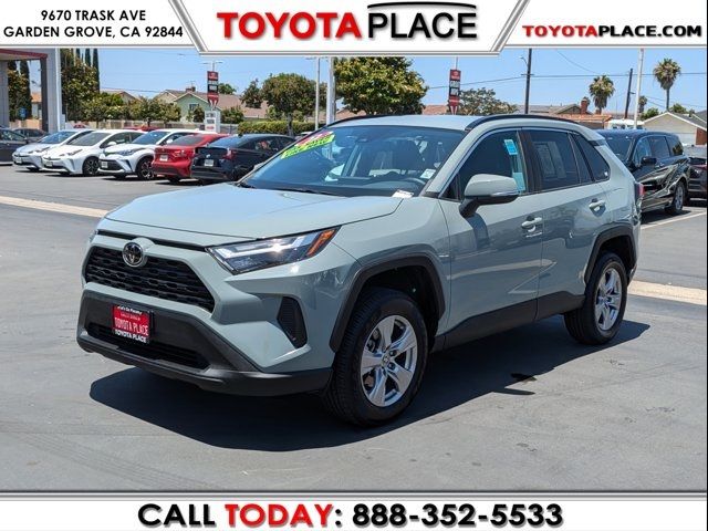 2022 Toyota RAV4 XLE