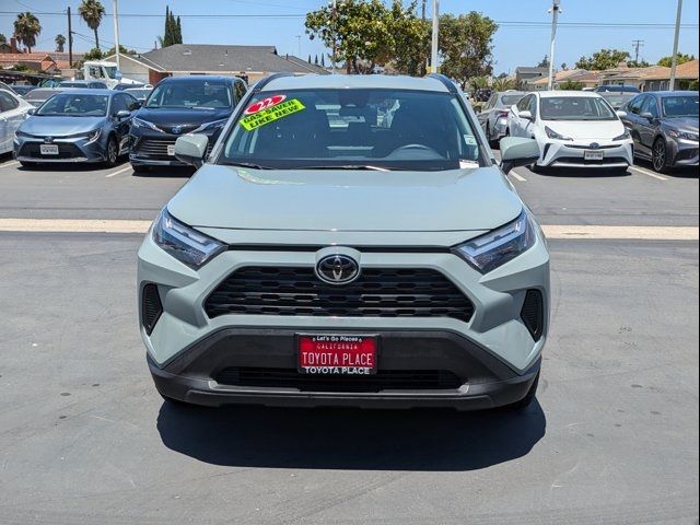 2022 Toyota RAV4 XLE