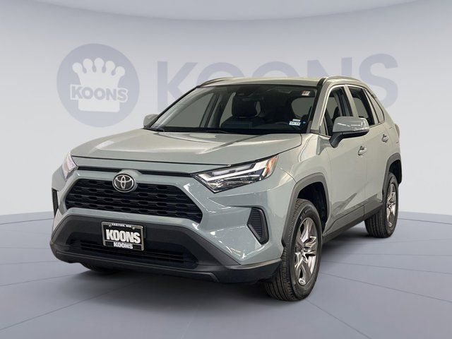 2022 Toyota RAV4 XLE