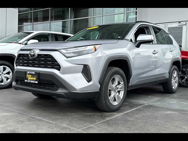 2022 Toyota RAV4 XLE