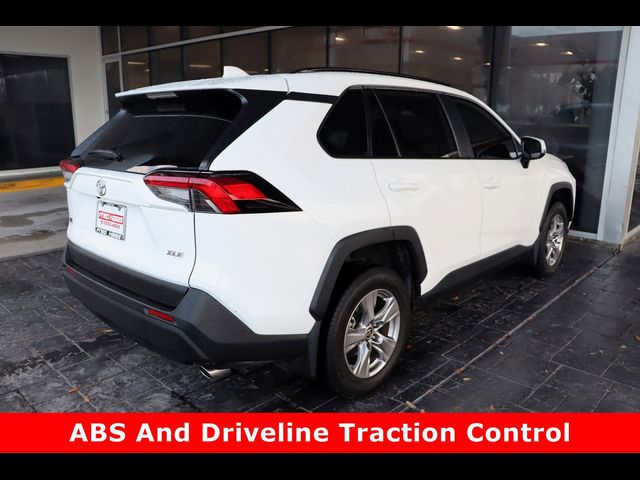 2022 Toyota RAV4 XLE