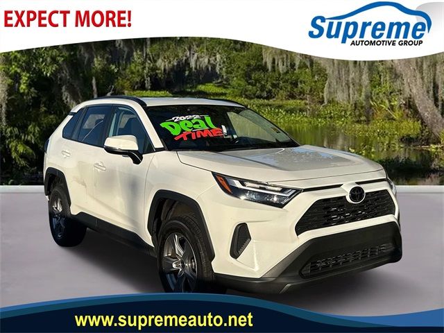 2022 Toyota RAV4 XLE