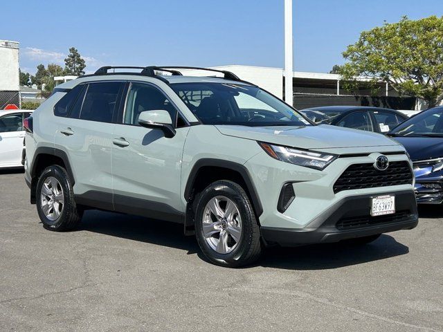 2022 Toyota RAV4 XLE