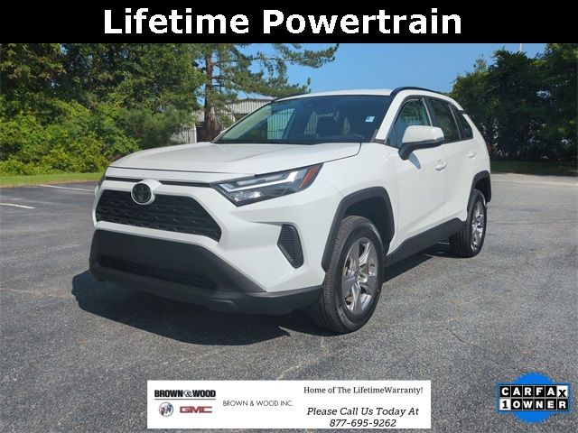 2022 Toyota RAV4 XLE