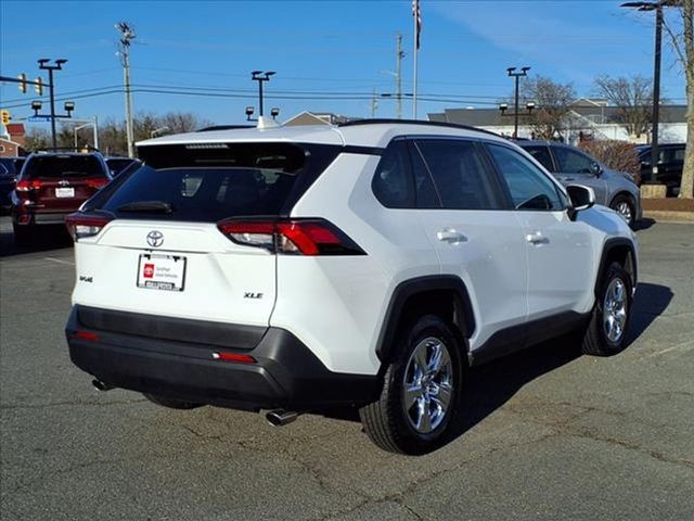 2022 Toyota RAV4 XLE