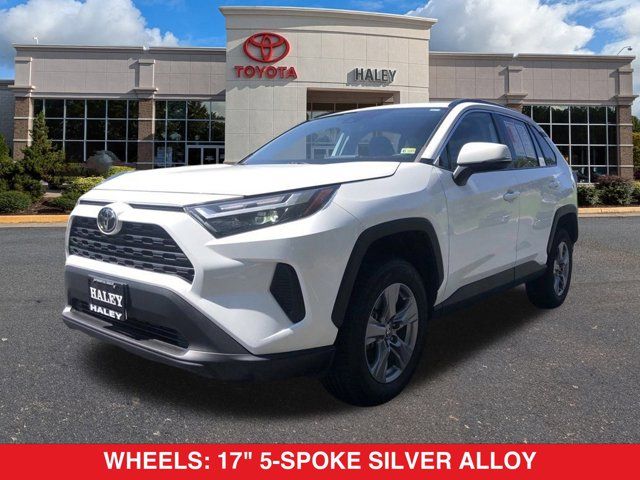 2022 Toyota RAV4 XLE