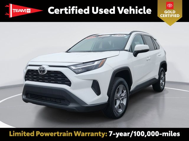 2022 Toyota RAV4 XLE