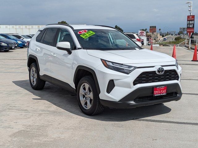 2022 Toyota RAV4 XLE