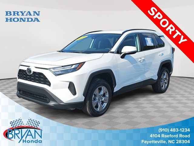 2022 Toyota RAV4 XLE