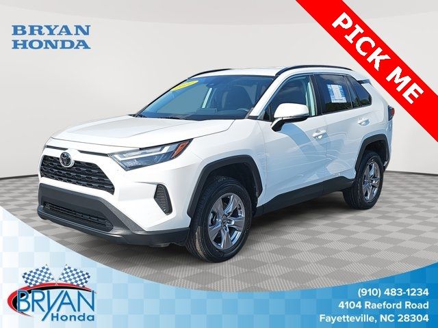 2022 Toyota RAV4 XLE