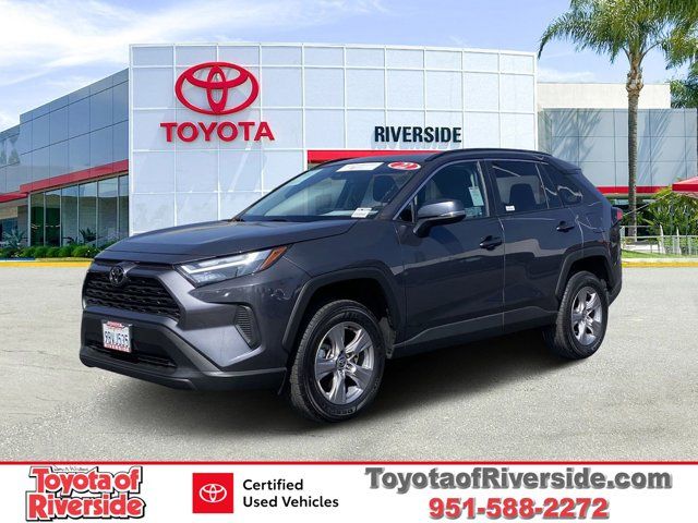 2022 Toyota RAV4 XLE