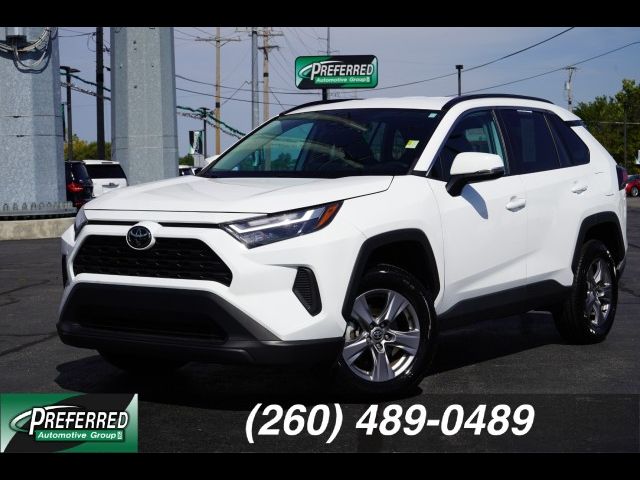 2022 Toyota RAV4 XLE