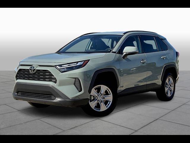 2022 Toyota RAV4 XLE