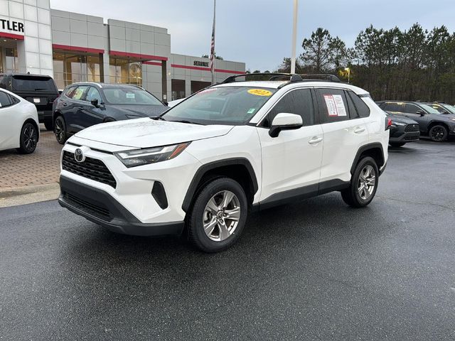 2022 Toyota RAV4 XLE