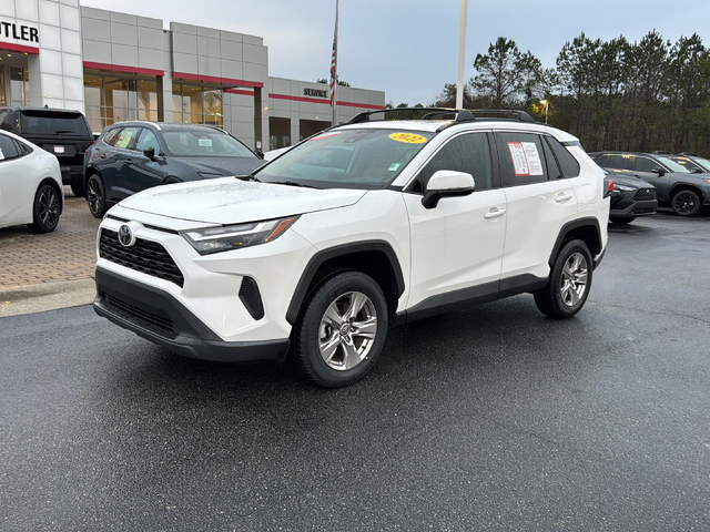 2022 Toyota RAV4 XLE