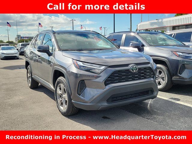 2022 Toyota RAV4 XLE