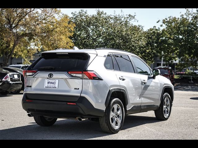 2022 Toyota RAV4 XLE