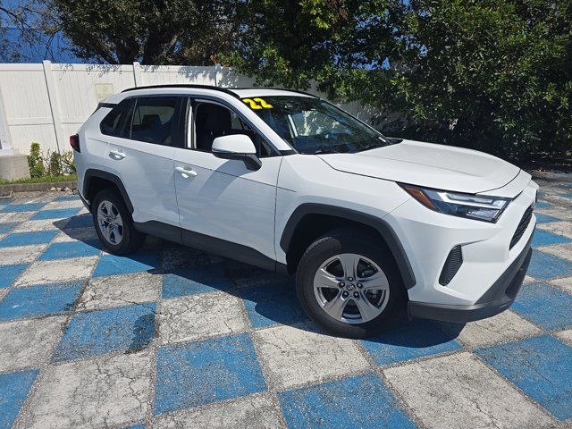 2022 Toyota RAV4 XLE