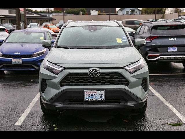 2022 Toyota RAV4 XLE