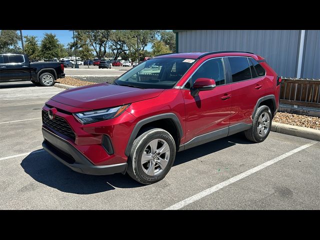 2022 Toyota RAV4 XLE