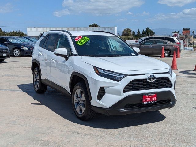 2022 Toyota RAV4 XLE