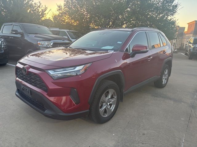 2022 Toyota RAV4 XLE