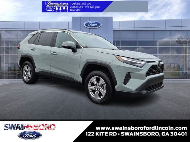 2022 Toyota RAV4 XLE