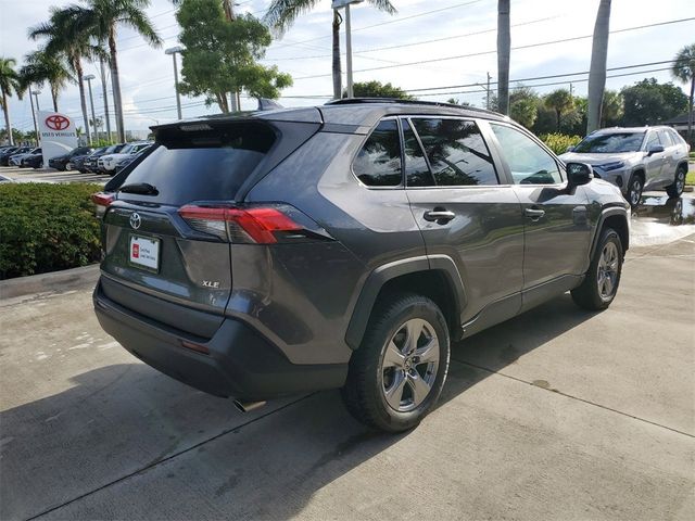 2022 Toyota RAV4 XLE