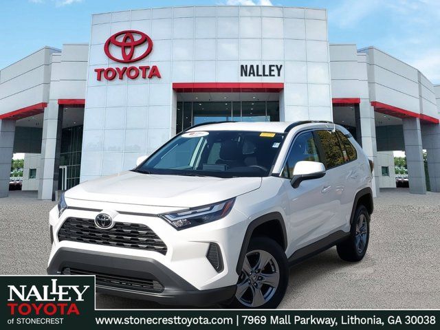 2022 Toyota RAV4 XLE