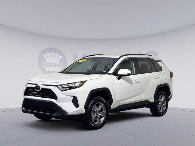 2022 Toyota RAV4 XLE