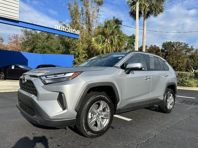 2022 Toyota RAV4 XLE