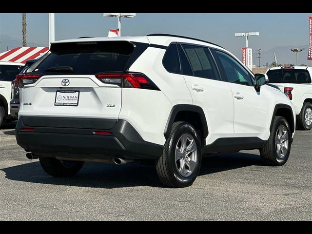 2022 Toyota RAV4 XLE