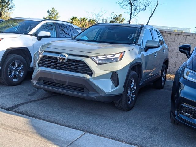 2022 Toyota RAV4 XLE