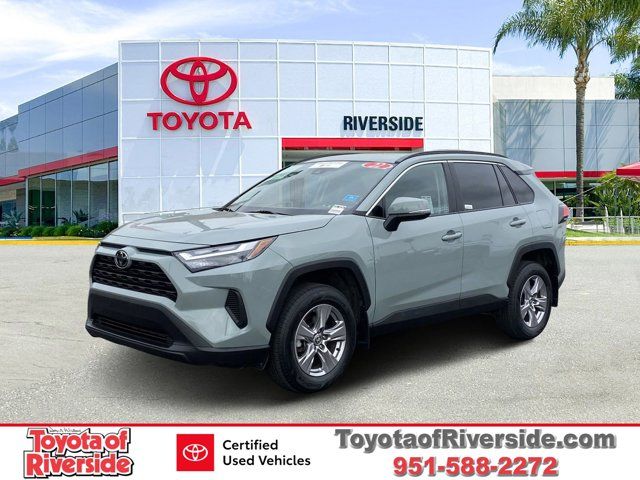 2022 Toyota RAV4 XLE