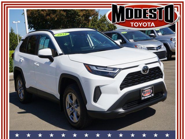 2022 Toyota RAV4 XLE