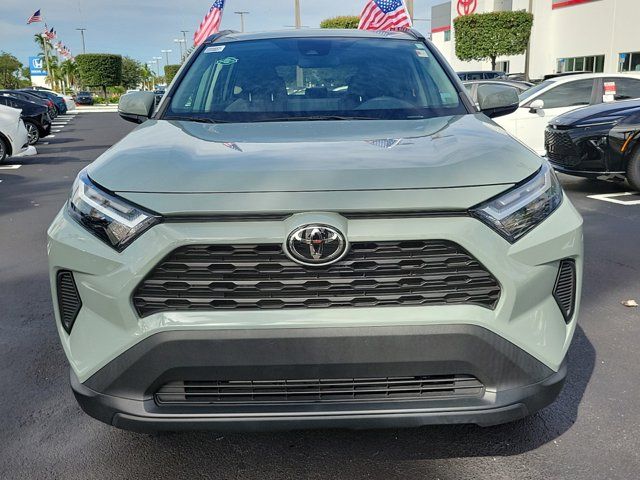 2022 Toyota RAV4 XLE