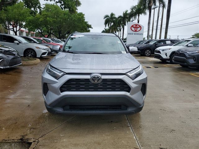 2022 Toyota RAV4 XLE