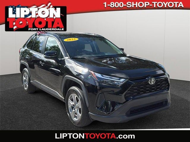 2022 Toyota RAV4 XLE