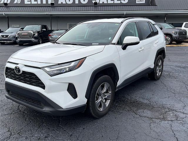 2022 Toyota RAV4 XLE