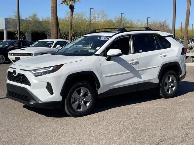 2022 Toyota RAV4 XLE