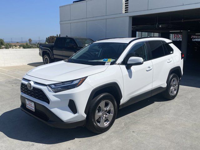 2022 Toyota RAV4 XLE