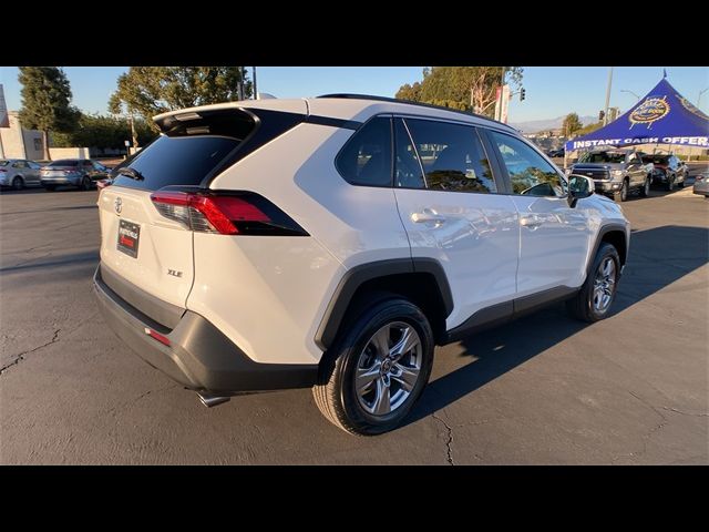 2022 Toyota RAV4 XLE