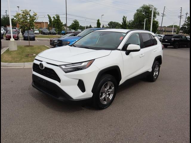 2022 Toyota RAV4 XLE