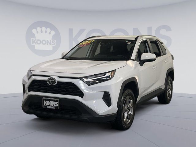 2022 Toyota RAV4 XLE