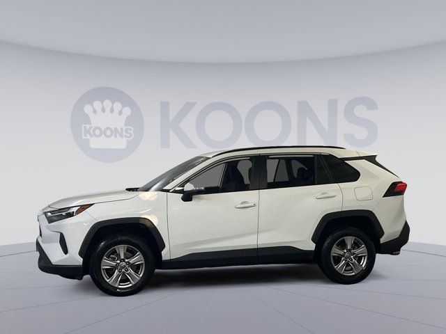 2022 Toyota RAV4 XLE